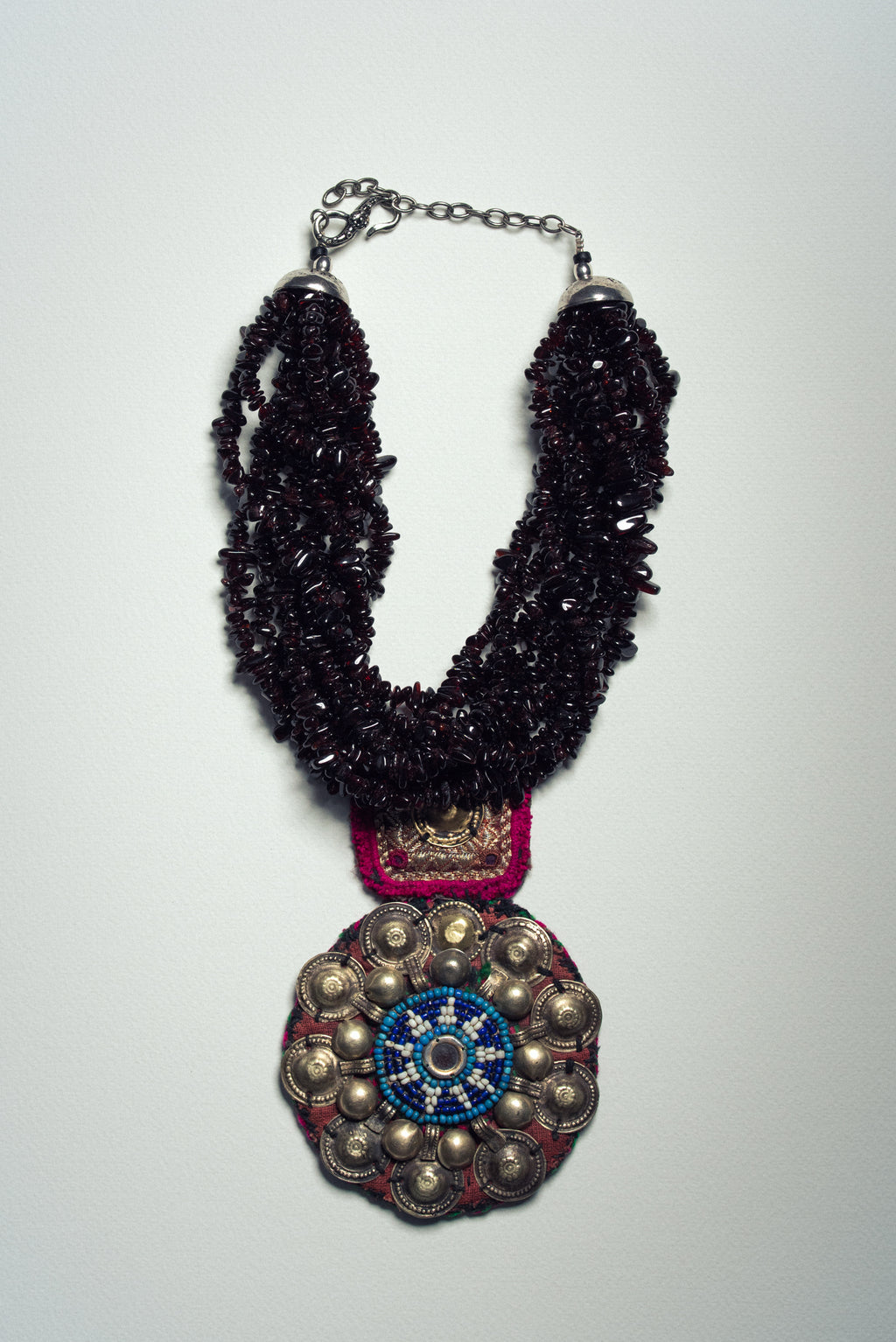 © 2026 Elisa Juge Holtermann - Photographe / Césarée - Bijoux / Usage réservé à Césarée.