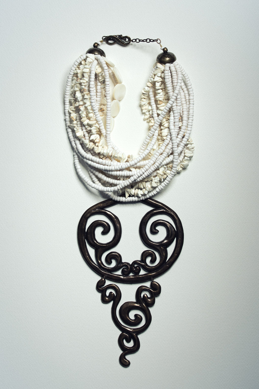 © 2026 Elisa Juge Holtermann - Photographe / Césarée - Bijoux / Usage réservé à Césarée.